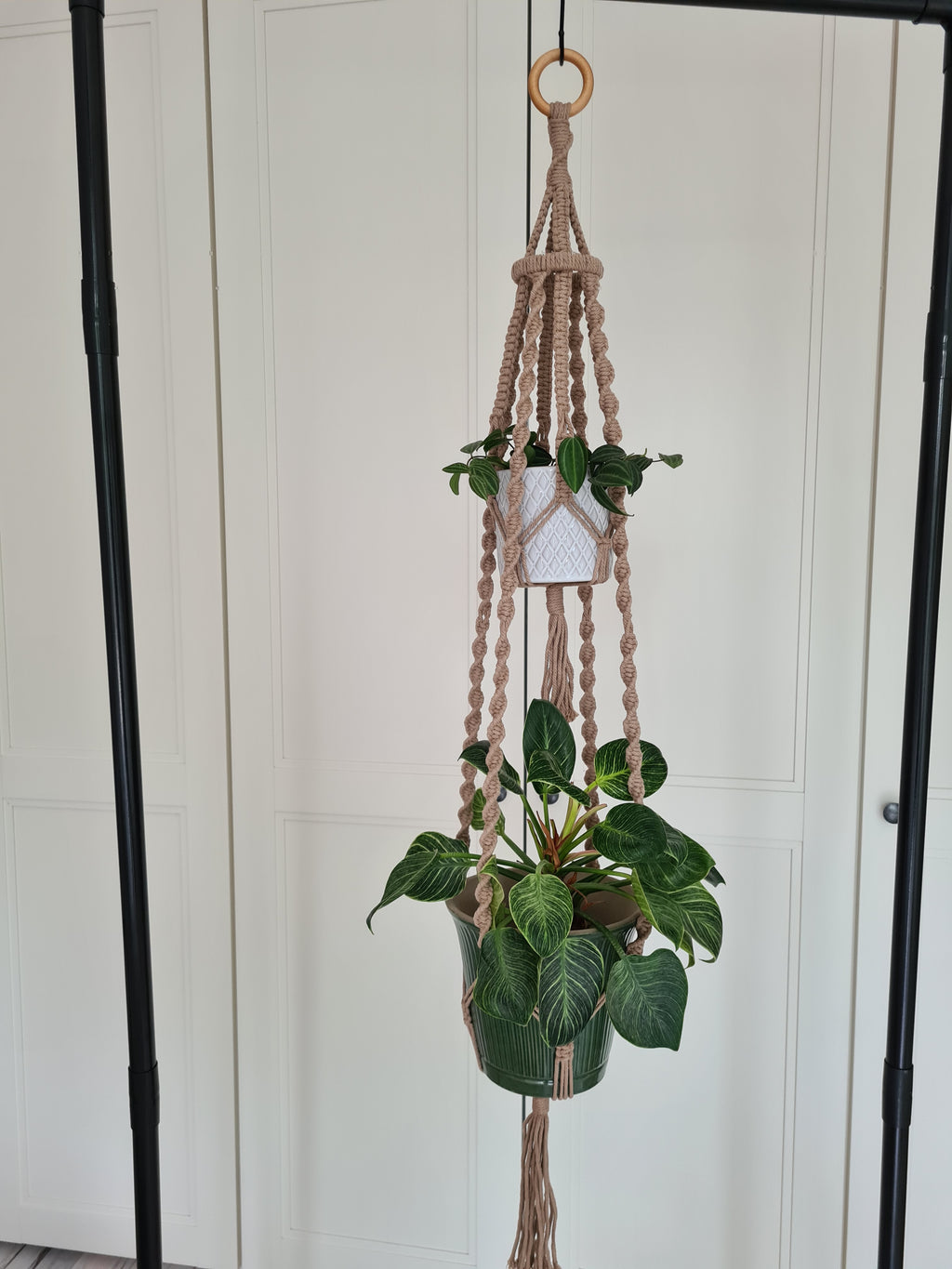 VINTAGE Blumenampel 60er 70er Hängeampel Pflanzenhänger Fensterdekoration Boho Makramee Hänger für Zimmerpflanzen retro 80er dekoration