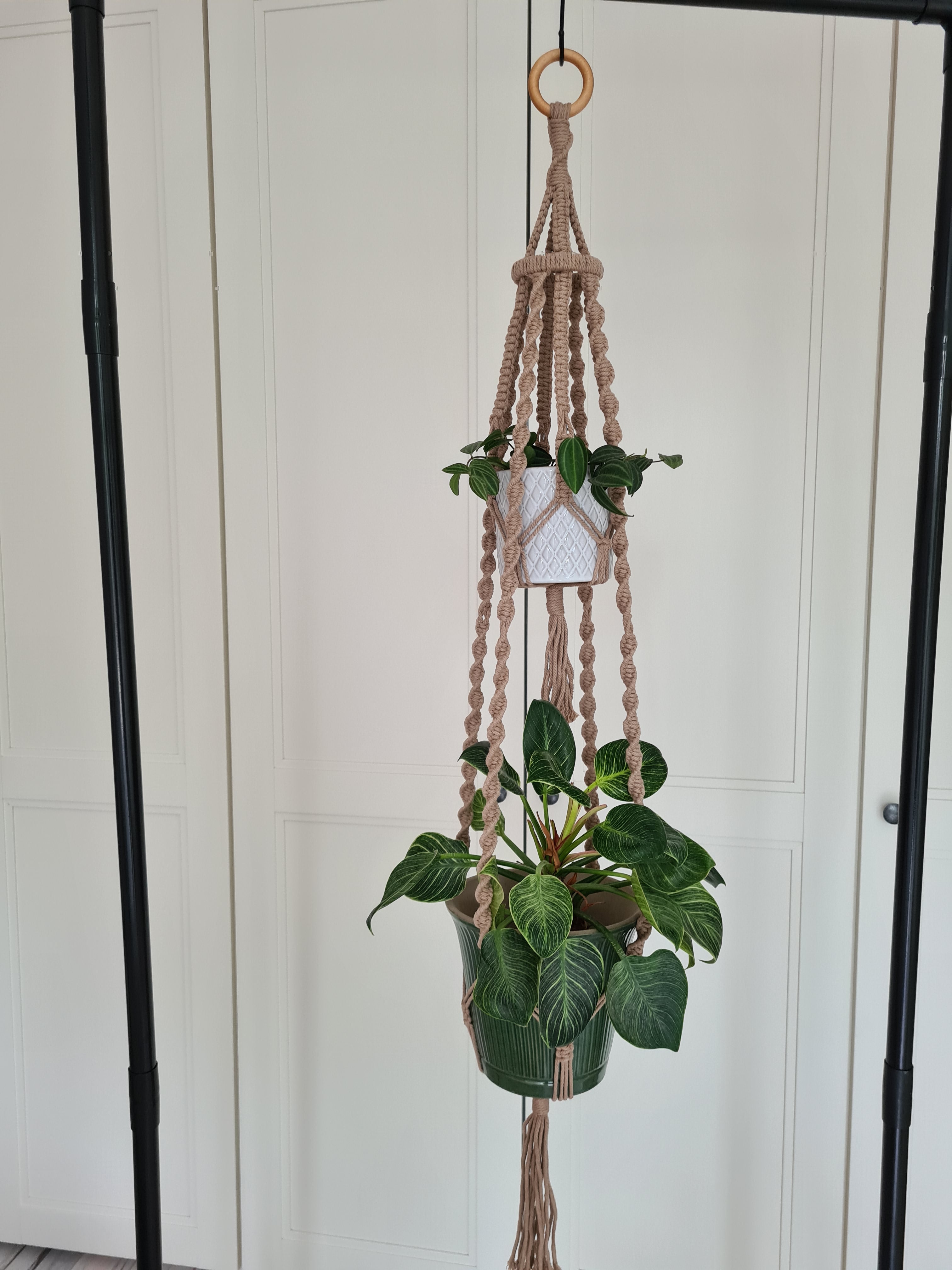VINTAGE Blumenampel 60er 70er Hängeampel Pflanzenhänger Fensterdekoration Boho Makramee Hänger für Zimmerpflanzen retro 80er dekoration